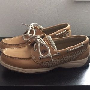 Size 6.5 Tan Sperry Top-Sider